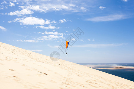 Pilat滑翔伞沙丘爬坡道夏天支撑图片
