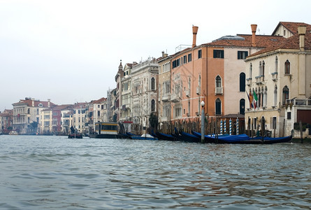 意大利威尼斯运河景点欧洲的明尼斯公寓图片