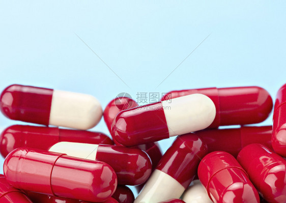组红药胶囊和丸的特写组红药胶囊和丸店关心剂学图片