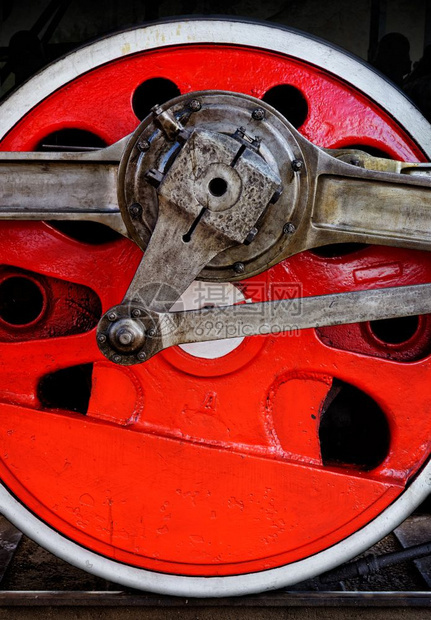 金属力量火车旧蒸汽机轮式的红闭合镜头工业背景图片