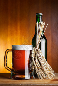 啤酒和小麦生活黑色的饮料图片