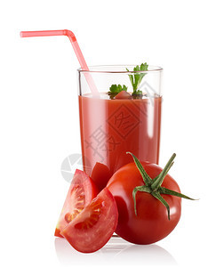 茶点杯子里的番茄汁与草药隔绝在白底土豆汁上杯里有草药水果图片