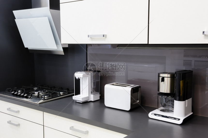 奢华当代的内部高科技风格现代豪华黑白厨房图片