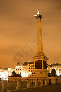伟大的游客发光英国伦敦夜间Trafalgar广场图片