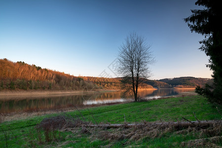 Dhunn水库的全景象德国伯吉斯州Dhunn水库威斯特伐利亚美丽非城市图片