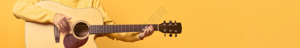 工作室象征吉他手在黄色背景上全模拟图像歌曲图片
