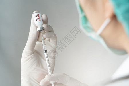 疫苗注射特写图片