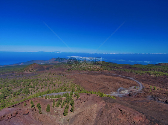 如画夏天无人驾驶飞机对特内里费铁德山地貌的空中观察海景图片