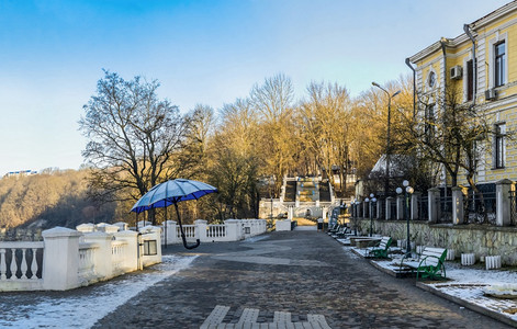 发现KamianetsPodilskyi乌克兰0172KamianetsPodilskyi城市公园在初冬的早晨城市公园乌克兰历史图片