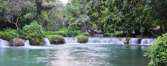 公园泰国热带瀑水泰国布放松图片