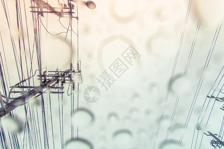 雨象征车窗玻璃上的水滴有复制空间泰国图片