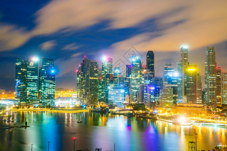 城市的新加坡中心黄昏的天线海湾地区夜晚图片