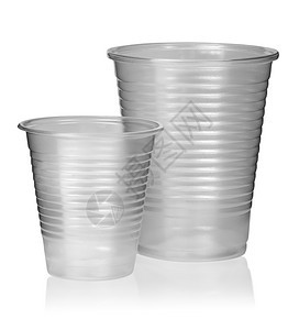 两个不同的塑料杯垂直隔离在白底的色背景上的内容血管图片