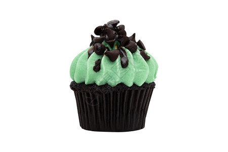 可口焦糖白色背景孤立的绿纸杯蛋糕食物图片