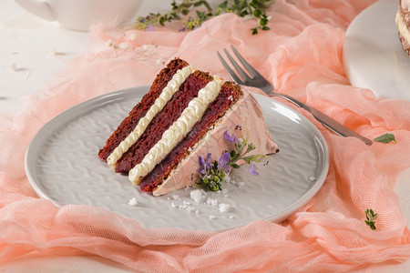 香甜草莓蛋糕图片