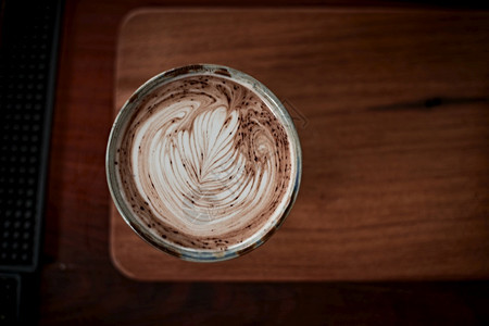 爱有选择焦点杯热拿铁艺术咖啡重点是白泡沫热拿铁艺术咖啡可品尝图片