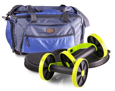 手提包旅行贮存白色背景孤立的车轮运动袋和设备在白色背景上图片