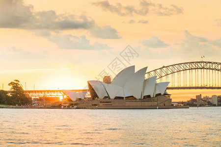 澳洲雪梨市下天际线城景观灯中心图片