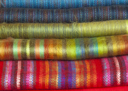 市场以彩色和编织的羊角藻油纤维显示材料传统的柔软图片