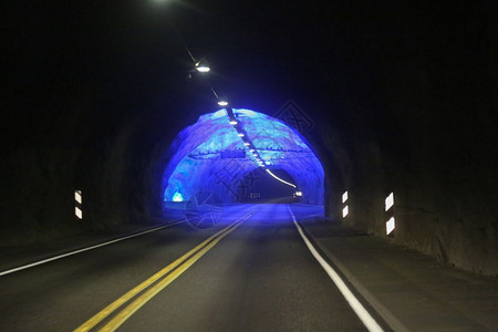 挪威的Laerdal隧道世界上最长的公路隧道著名建造管图片
