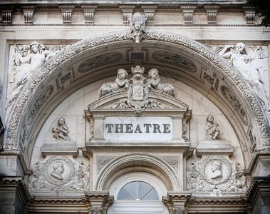 法国阿维尼翁剧院的外观著名歌剧优质图片