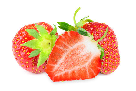抗氧化剂剪裁近距离在白色背景上隔离的草莓群集生图片