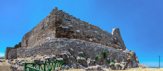 大量的建筑学土耳其古希腊城市佩格蒙Pergamon的废墟大型全景在土耳其普格蒙古城阳光明媚的夏日希腊语图片