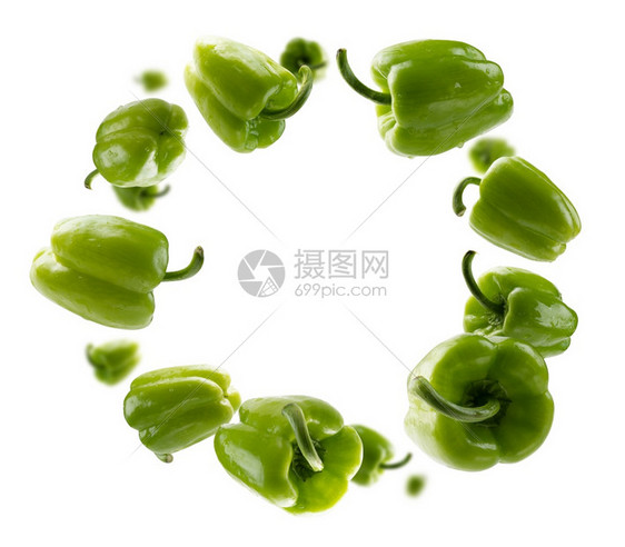 团体绿色辣椒粉漂浮在白色背景上绿辣椒粉漂浮在白色背景上有创造力的农业图片