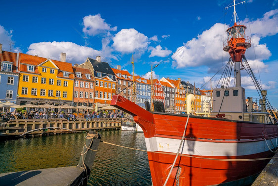 斯堪的纳维亚语丹麦哥本哈根市中心的城风景位于著名的旧尼哈文港遗产户外图片