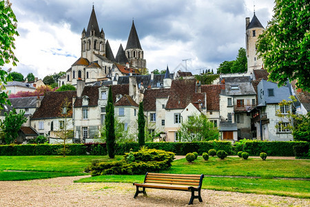 法国卢瓦尔河谷中世纪城堡Louire河谷外行如画建造图片