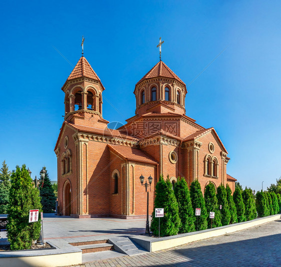 夏天使徒的目地亚美尼使徒是美尼人民的东方正的一部分它是乌克兰敖德萨最古老的社区亚美尼使徒之一1920年月3日至19年月日图片