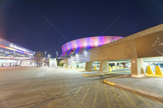 新奥尔良2016年月日梅克雷德奔驰夜超盛宴这是新奥尔良圣徒足球队的家体育场美国人地城市景观图片