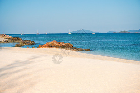 美丽的海边风景图片