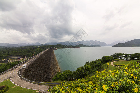 川水在泰国南部旅行的地势大坝风景山图片