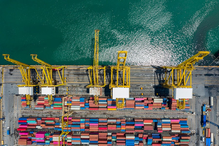 商业的通过海运在国际上进出口货物的港集装箱货物进港和出口开放海空中最高视线OFT最佳加载图片
