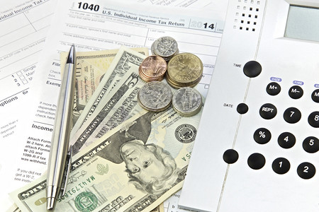 美国联邦所得税表格美元账单计算表和104纳税申报表准备文档图片