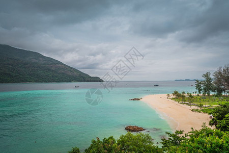 海景在泰国Satun的Lipe岛美丽的日落海滩空中景象浪夏天图片