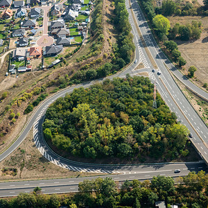 字段德国一条公路和联邦高速公路与一条的出入通道空中观察德国境内高度天线图片