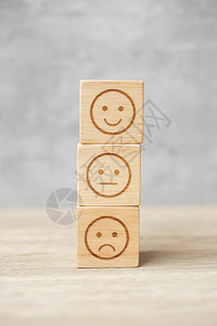 健康木块情绪服务评级排名客户评论满意度价和反馈概念上的情感面部符号评估轮询图片