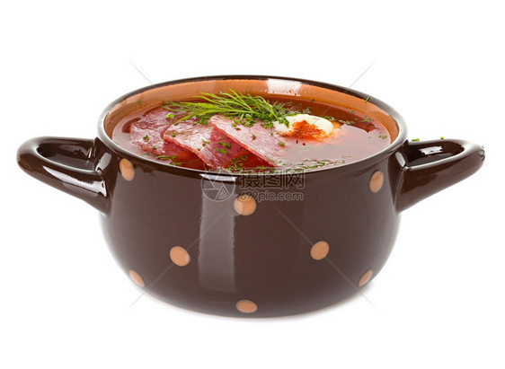 传统的香肠索扬卡俄罗斯汤和酸奶油碗图片