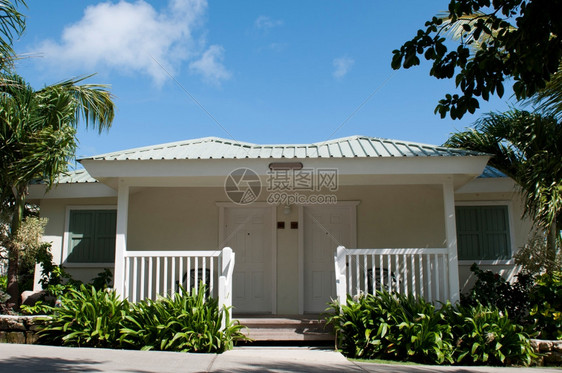 安提瓜在热带自然环绕的豪华度假胜地上美丽豪华别墅安提瓜建筑学华丽的草图片