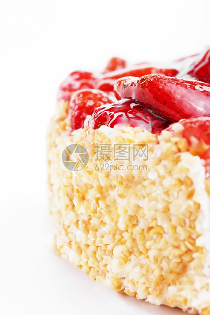 白色的食物水果草莓蛋糕的背面从白色景的草莓蛋糕背面特写图片