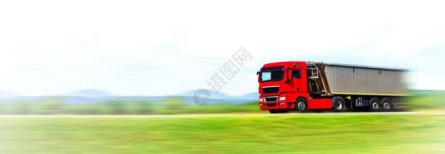 路线现代红色通用卡车在高速公路上快运货动模糊效果复制空间交通业横幅运输加载货物图片