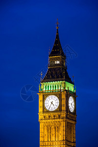 城市暮BigBen和英国伦敦黄昏时的议会大厦著名图片