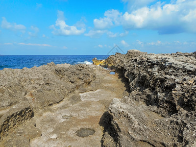 西里岛岩石海岸的景象户外冲浪海洋图片