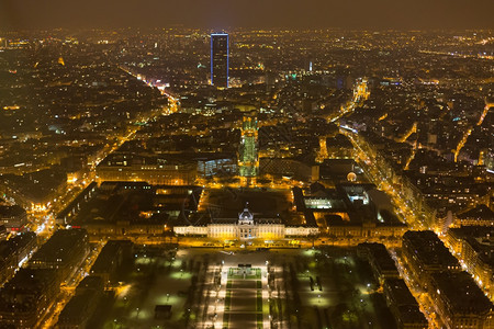 尚德马尔从埃菲铁塔看巴黎的夜景暮伊莱德图片