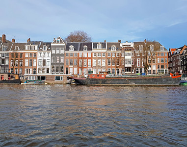 景观宁静荷兰阿姆斯特丹尔河沿岸的中世纪住房户外图片