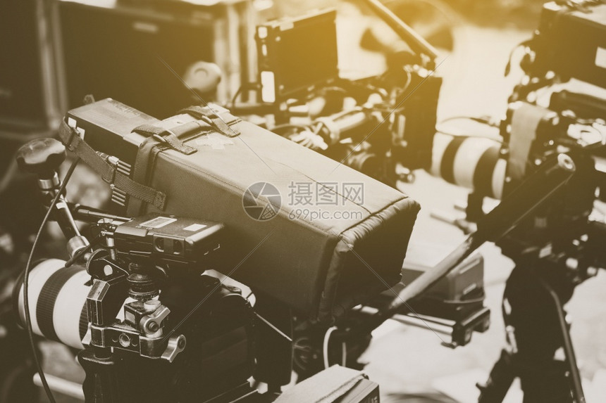 幕后花絮曝光更衣室激情动员与教练战术板揭秘