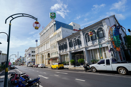 旅游在泰国普吉老城区PhuketOldTown普吉古城建中葡萄牙筑西诺的图片