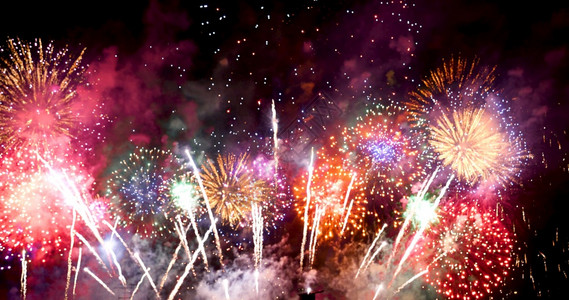 丰富多彩的天空夜晚庆祝新年201节日倒计时至新年201的晚宴活动以庆祝全国节倒数到新年201的晚间盛事图片